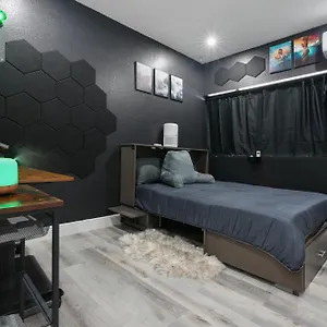 Modern A Creator's Dream Apartment
