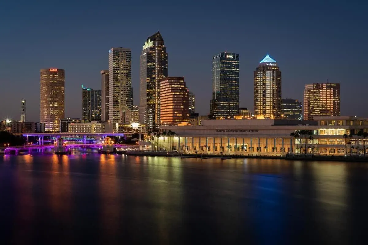 Budget Friendly Sleeps 8 Discounts Available Tampa Apartment