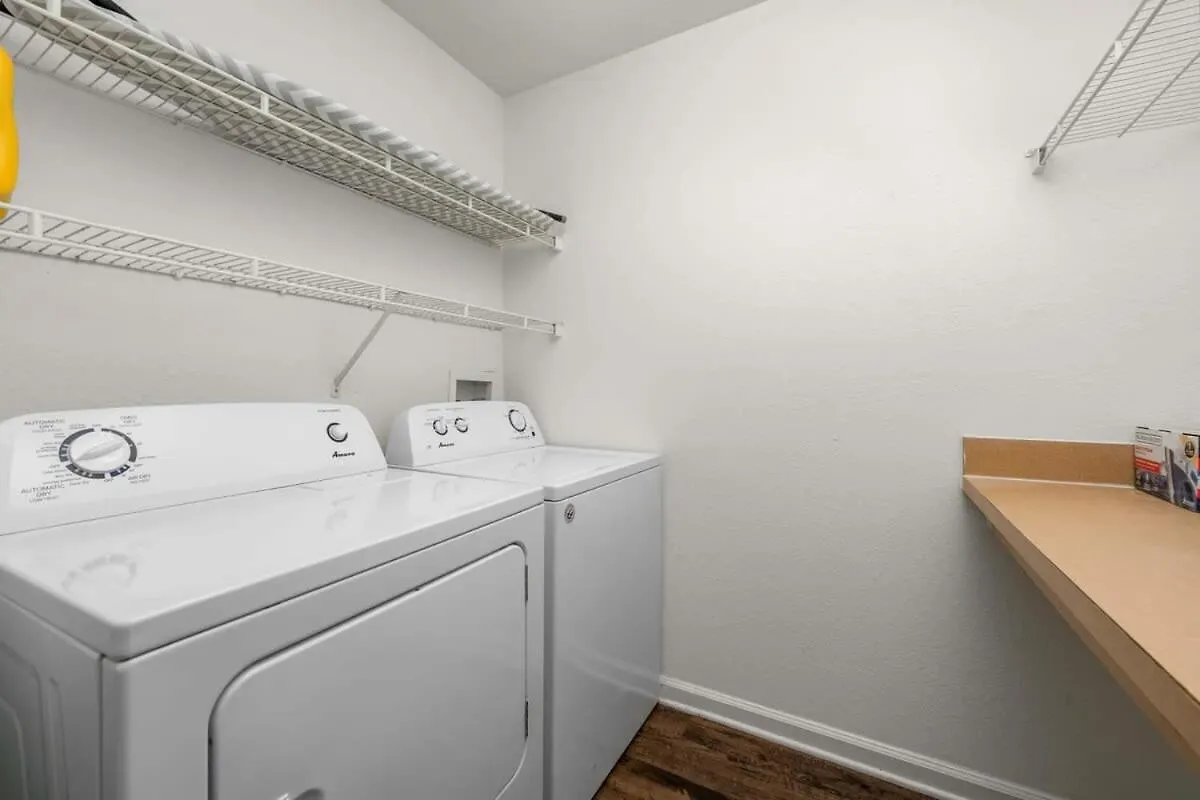 Apartment Budget Friendly Sleeps 8 Discounts Available Tampa United States