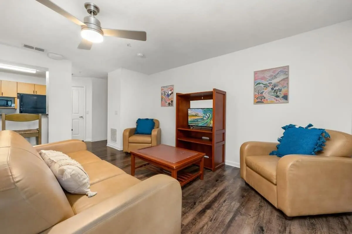 Budget Friendly Sleeps 8 Discounts Available Tampa 0*,