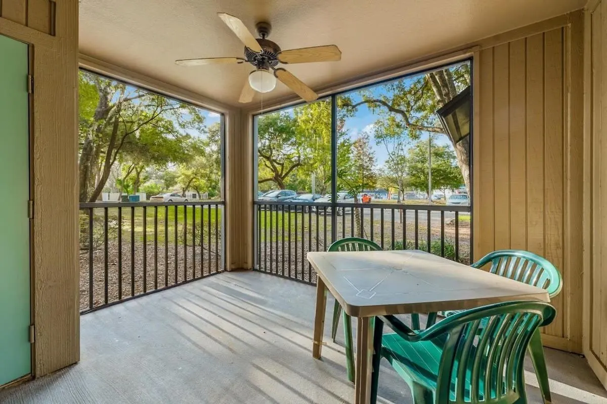 Apartment Budget Friendly Sleeps 8 Discounts Available Tampa