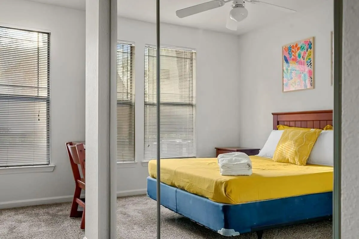 Budget Friendly Sleeps 8 Discounts Available Tampa United States