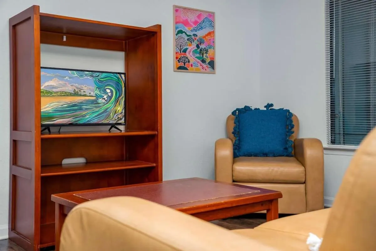 Budget Friendly Sleeps 8 Discounts Available Tampa